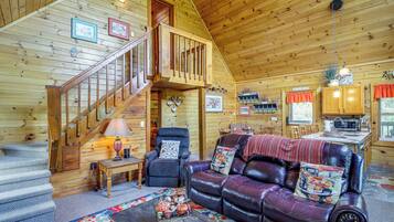 House (2 Bedrooms) | Interior