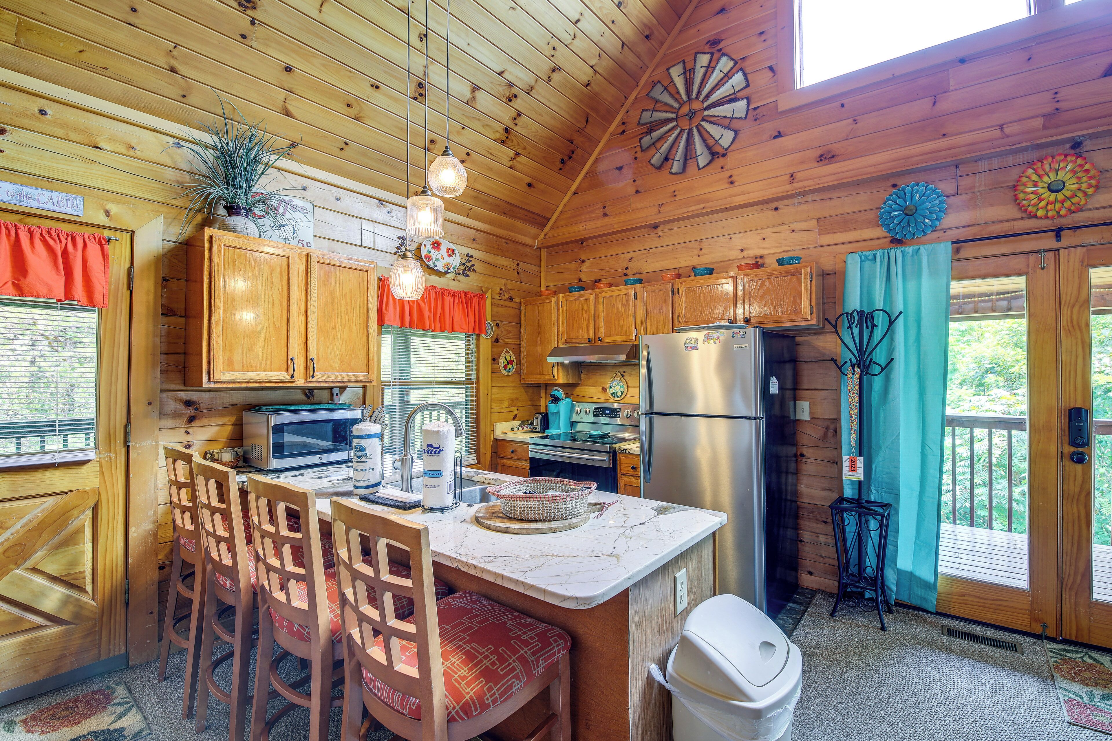 House (2 Bedrooms) | Interior