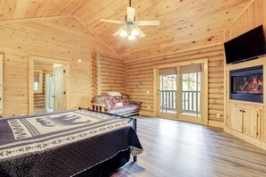 House (3 Bedrooms) | Interior - Sevierville Sanctuary - Huge Game Room & Hot Tub! (Sevierville)