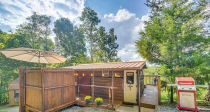 Sevierville Studio Cabin Rental w/ Private Hot Tub