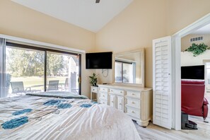 Interior - Community Pool & Hot Tub: Palm Desert Rental! (Palm Desert)