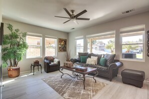 Interior - 2 Mi to Coachella: Indio Home w/ Outdoor Oasis (Indio)
