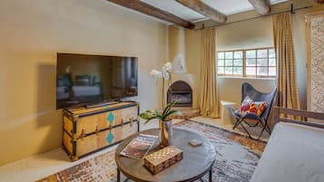 House (3 Bedrooms) | Front of property