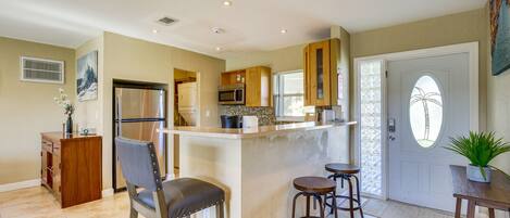 Hus (2 Bedrooms) | Eget kjøkken | Mikrobølgeovn, ovn, kokeplater og oppvaskmaskin