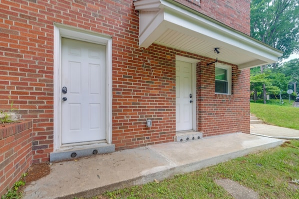 Interior - Washington, DC, Area Apartment < 2 Mi to Subway! (Takoma Park)