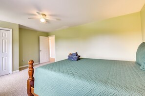 House (6 Bedrooms) | Interior