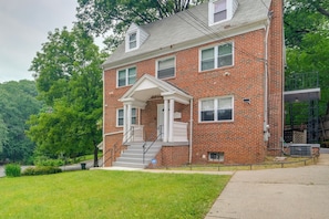 Interior - Washington, DC, Area Apartment 8 Mi to Downtown! (Takoma Park)