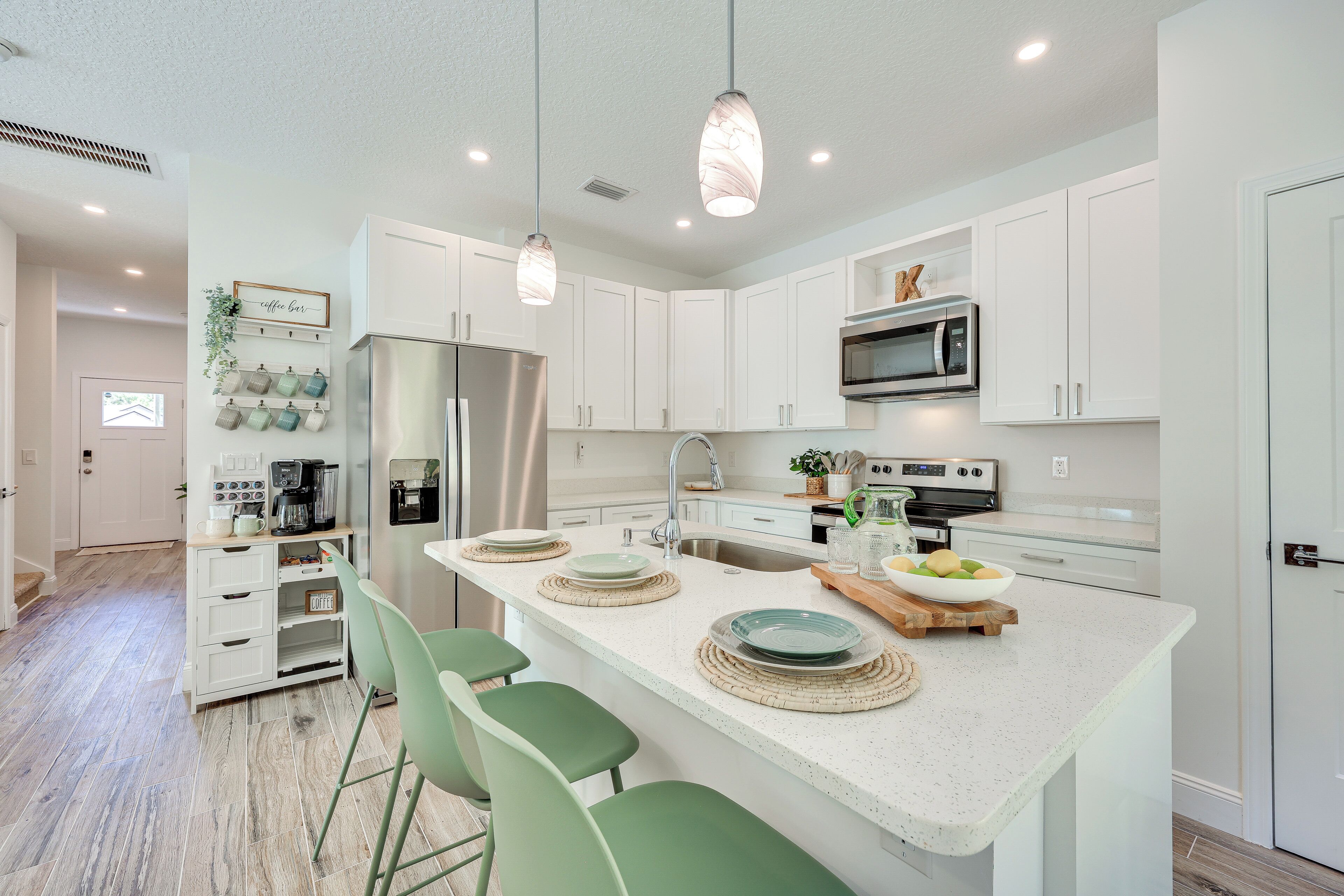 House (3 Bedrooms) | Interior