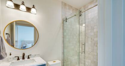 Modern Studio in Bend ~ 3 Mi to Sunriver Resort!
