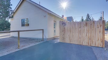 Apartment (0 Bedroom) | Interior