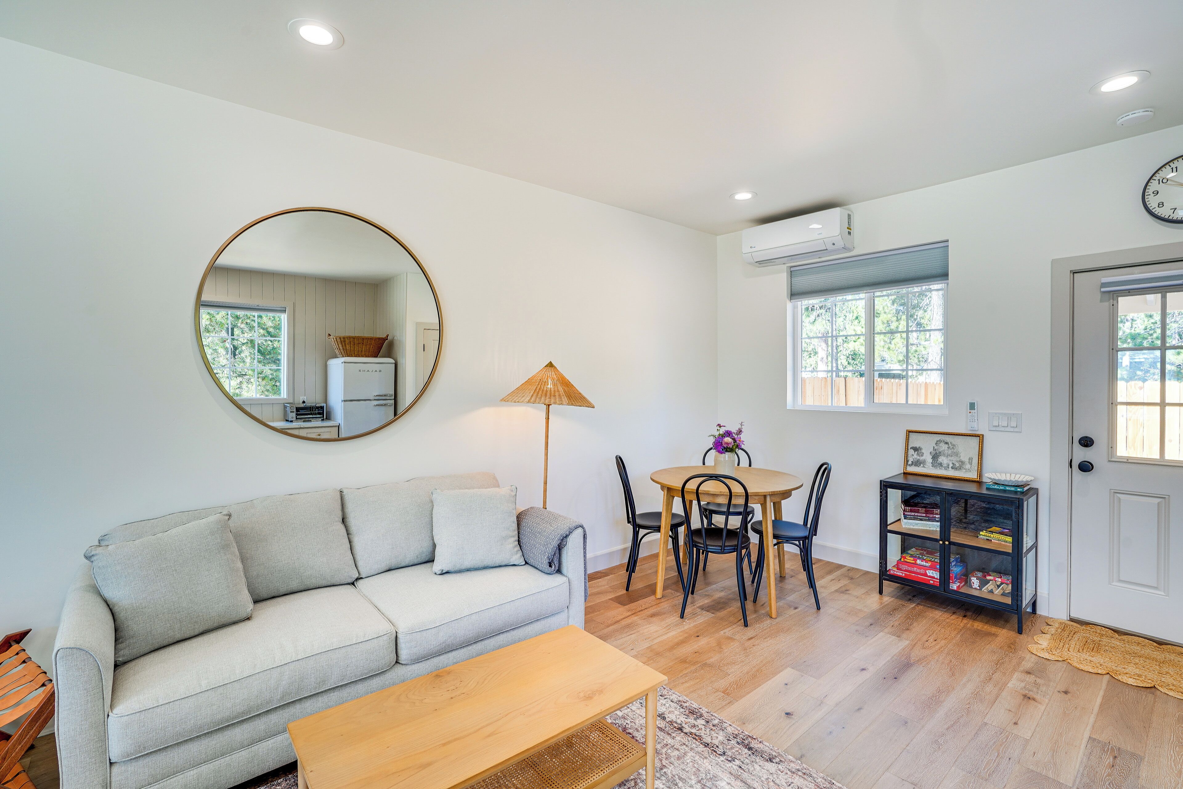 Apartment (0 Bedroom) | Bahagian dalam