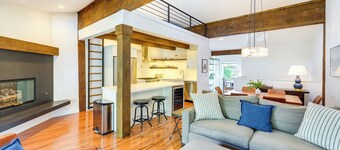 Walk to Main St & Lifts: Ketchum Townhouse!