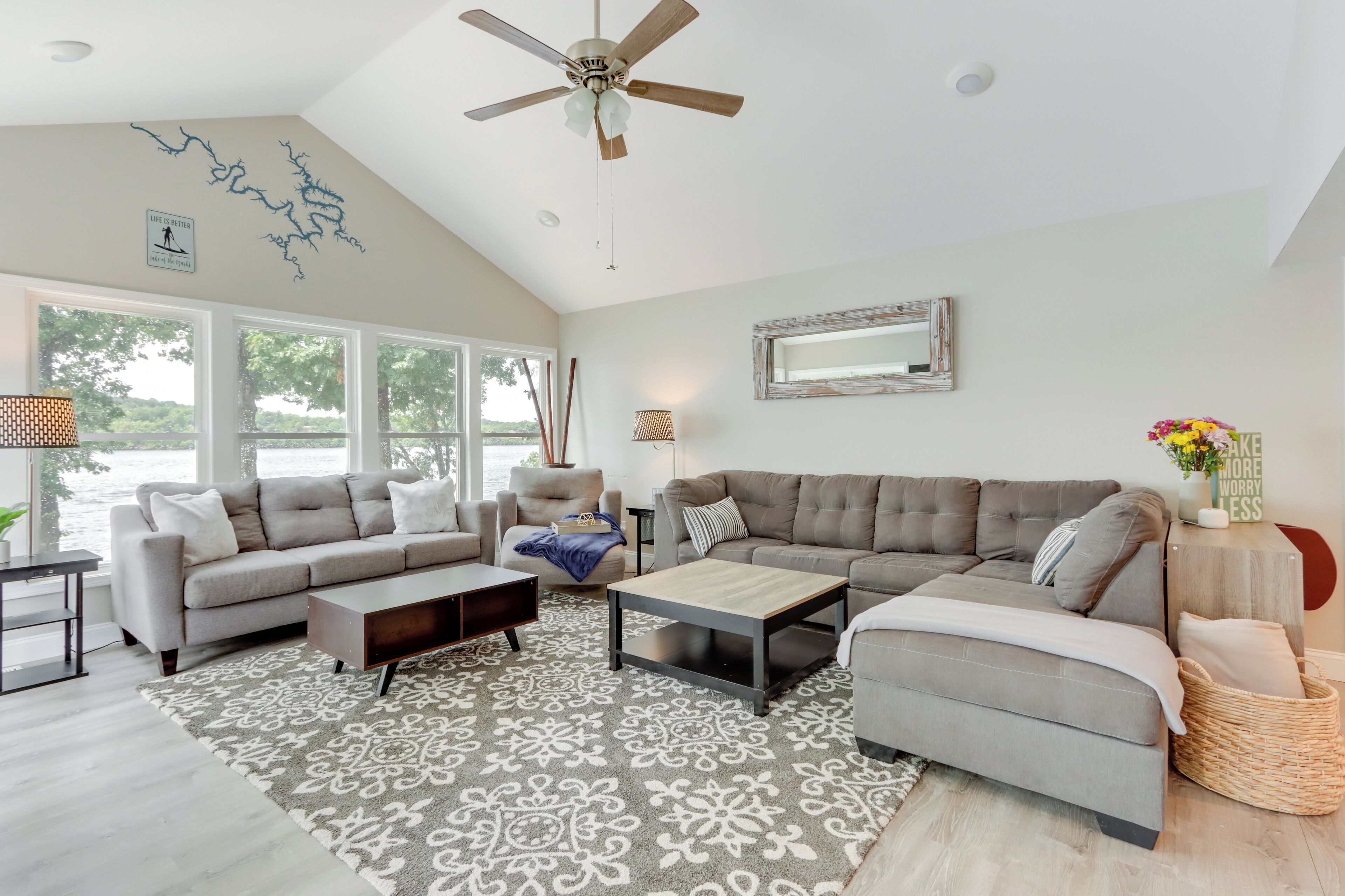 House (3 Bedrooms) | Front of property