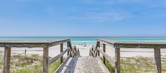 Miramar Beach Condo w/ Golf Course Views!