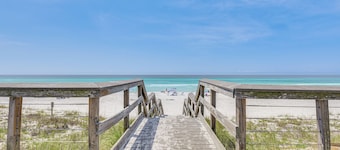 Miramar Beach Condo w/ Golf Course Views!
