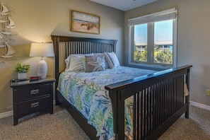Apartment (3 Bedrooms) | 3 bedrooms, bed sheets - Miramar Beach Rental w/ Pool Access & Golf Course! (Miramar Beach)