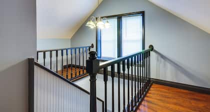 Downtown Hermann Vacation Home Near Wineries!