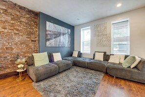 Apartment (0 Bedroom) | Interior