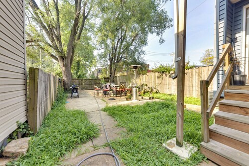 Stylish St Louis Gem With Fire Pit Access!