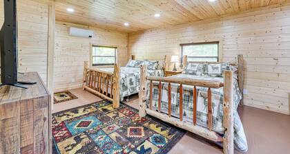Charming Cabin Near Roaring River State Park!