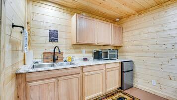 Apartment (0 Bedroom) | Interior