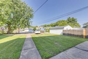 Apartment (1 Bedroom) | Interior - Inviting St Louis Apartment - Great Location! (St. Louis)