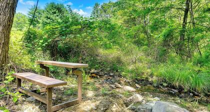 Secluded Poconos Cabin: 75 Acres & Fire Pit!