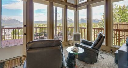 Hot Tub & Views: Summit County Ski Getaway!