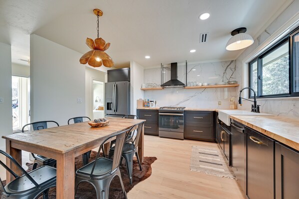 House (3 Bedrooms) | Interior - Stylish Flagstaff Home: Close to Hiking & Fishing! (Flagstaff)