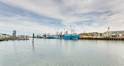 Atlantic City Abode - Walk to Beach & Boardwalk!