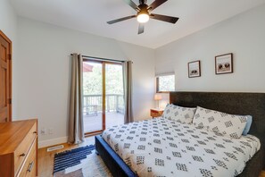 House (4 Bedrooms) | Interior - Spacious Flagstaff Home w/ Hot Tub & Fire Pit! (Flagstaff)
