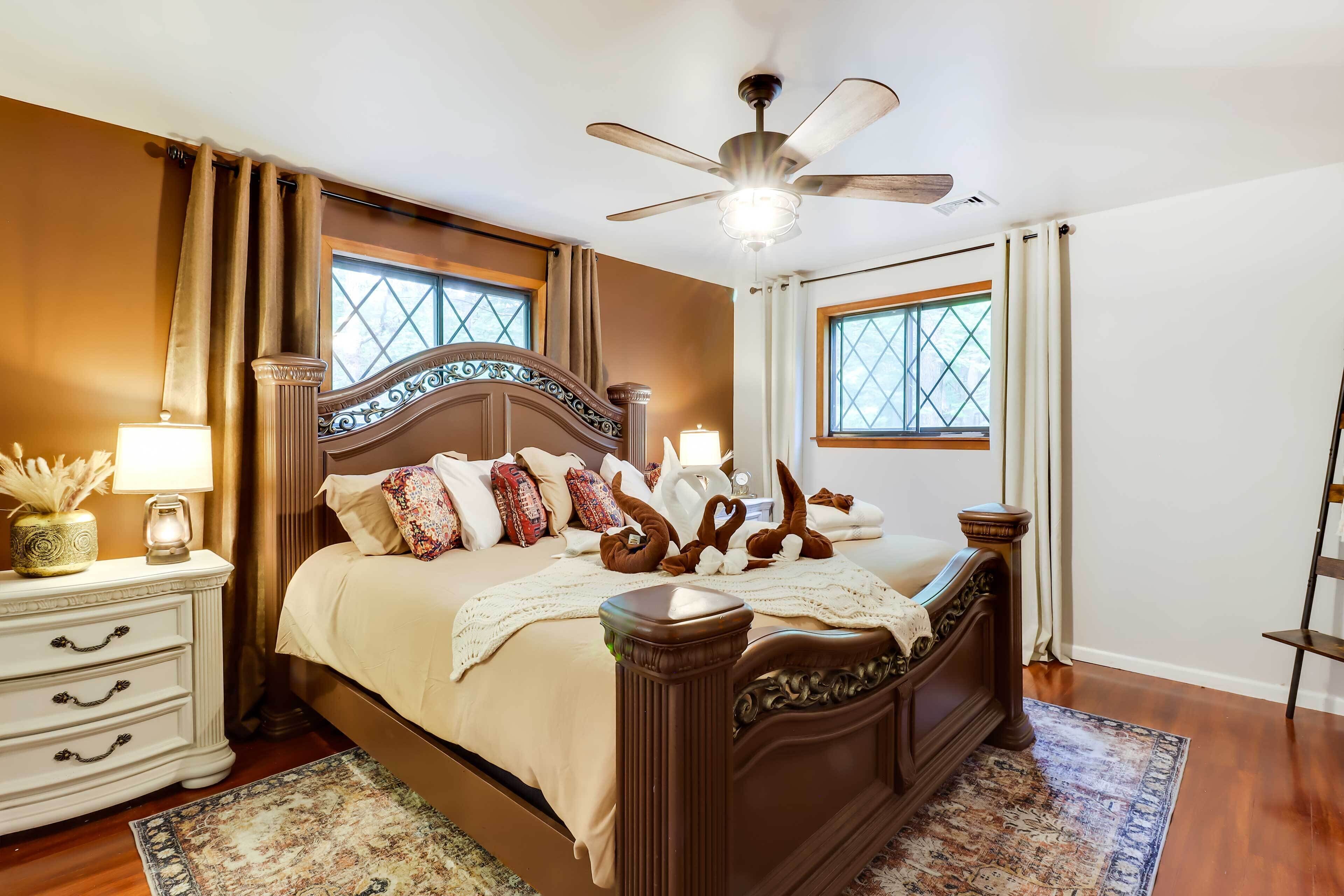 House (5 Bedrooms) | Interior