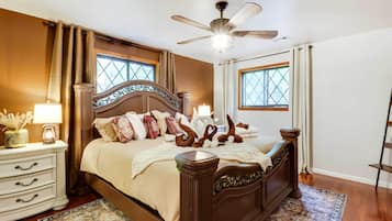 House (5 Bedrooms) | Interior