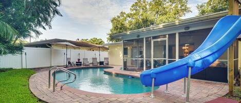 Casa (4 Bedrooms) | Alberca | Alberca al aire libre