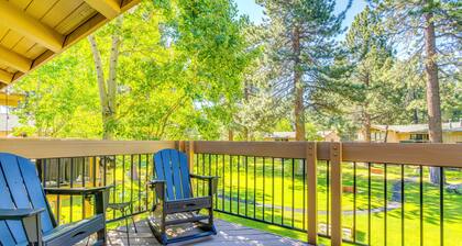 Mammoth Lakes Vacation Rental: 1 Mi to Ski Area!