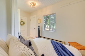 House (1 Bedroom) | Interior - Historic Home 3 Blocks to Whiskey Row & Downtown (Prescott)