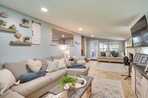 House (3 Bedrooms) | Interior