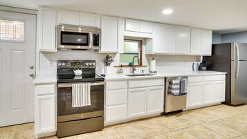 Talo (3 Bedrooms) | Sisätilat