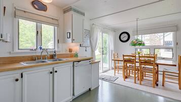 Cottage (3 Bedrooms) | Interior