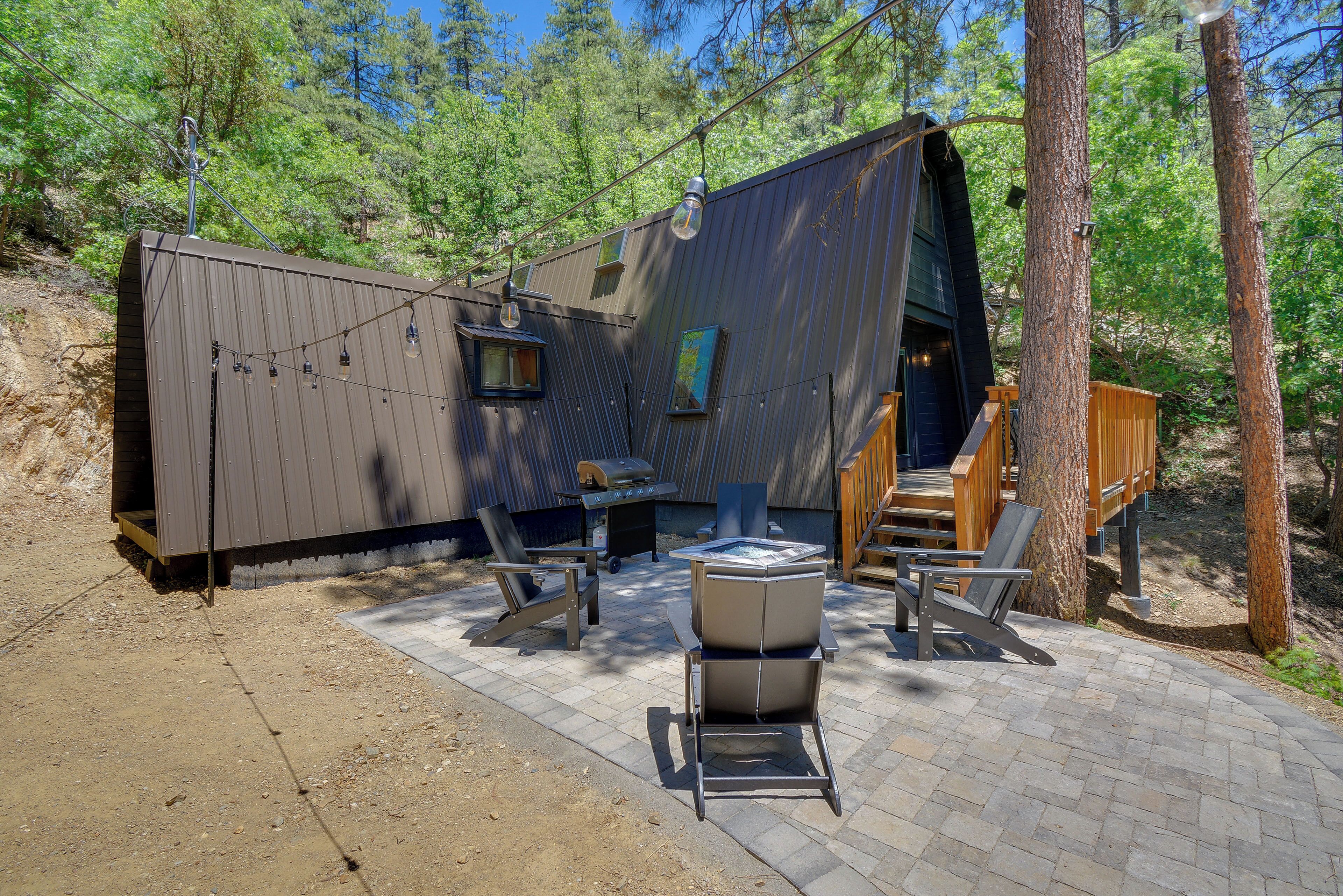 المنشأة من الداخل