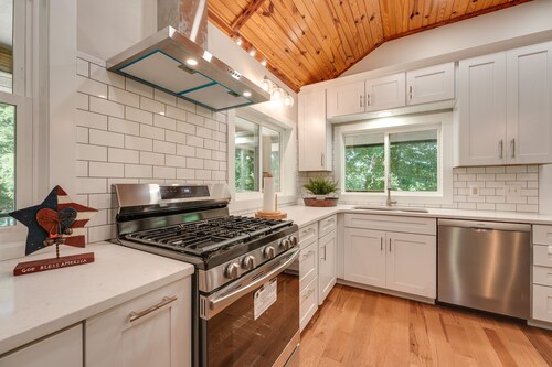 Table Rock Lake Vacation Rental With Swim Dock!