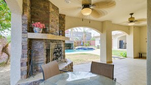 Unclassified image, 4 of 31, button - Luxe Yuma Home With Private Pool! (Yuma)