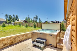 Bồn tắm spa ngoài trời