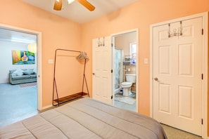 Interior - Pet-friendly Vacation Rental Casita in Yuma (Yuma)