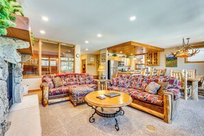 Apartment (4 Bedrooms) | Interior - Walk to Gondola: Condo w/ Deck in Winter Park! (Winter Park)