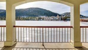 Interior - Keystone Lake Haven: Heated Pool & Ski Shuttle! (Keystone)