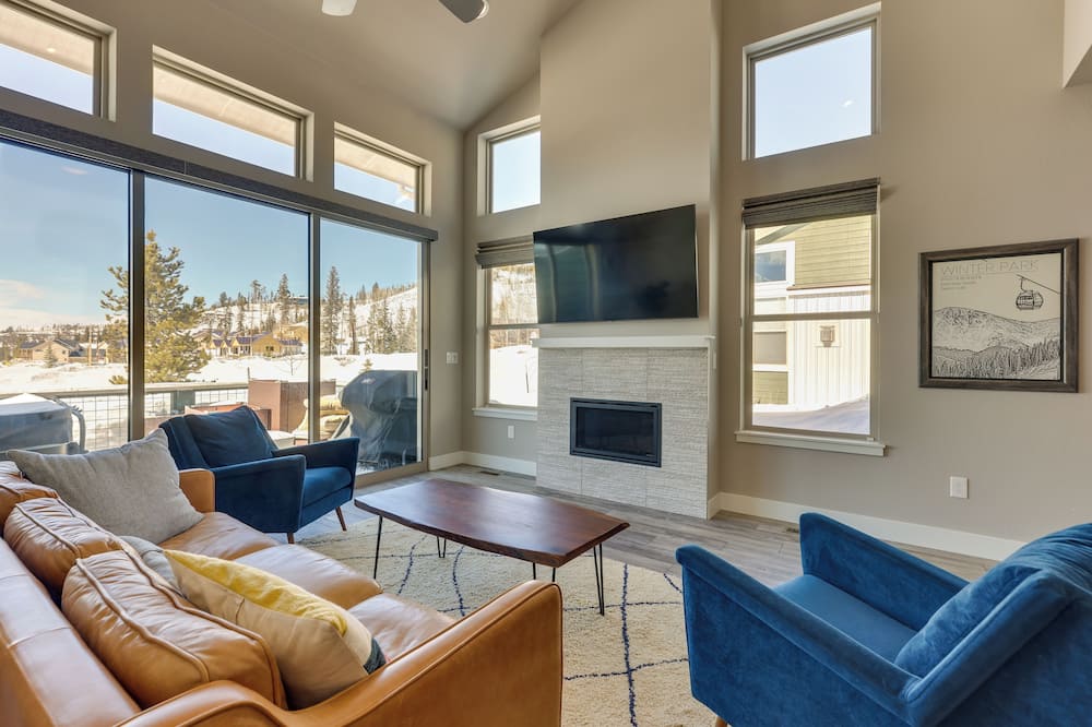 Fraser Vacation Rental - Shuttle to Winter Park! - Lake Isabelle, CO