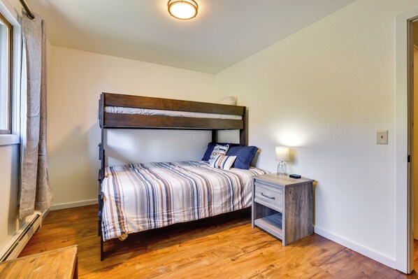 Interior - Fraser Condo Rental w/ Balcony, Mountain Views! (Fraser)