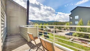 Apartment (2 Bedrooms) | Front of property