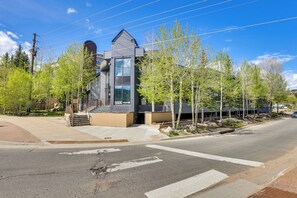 Interior - Winter Park Condo Rental: 4 Mi to Ski Resort! (Winter Park)